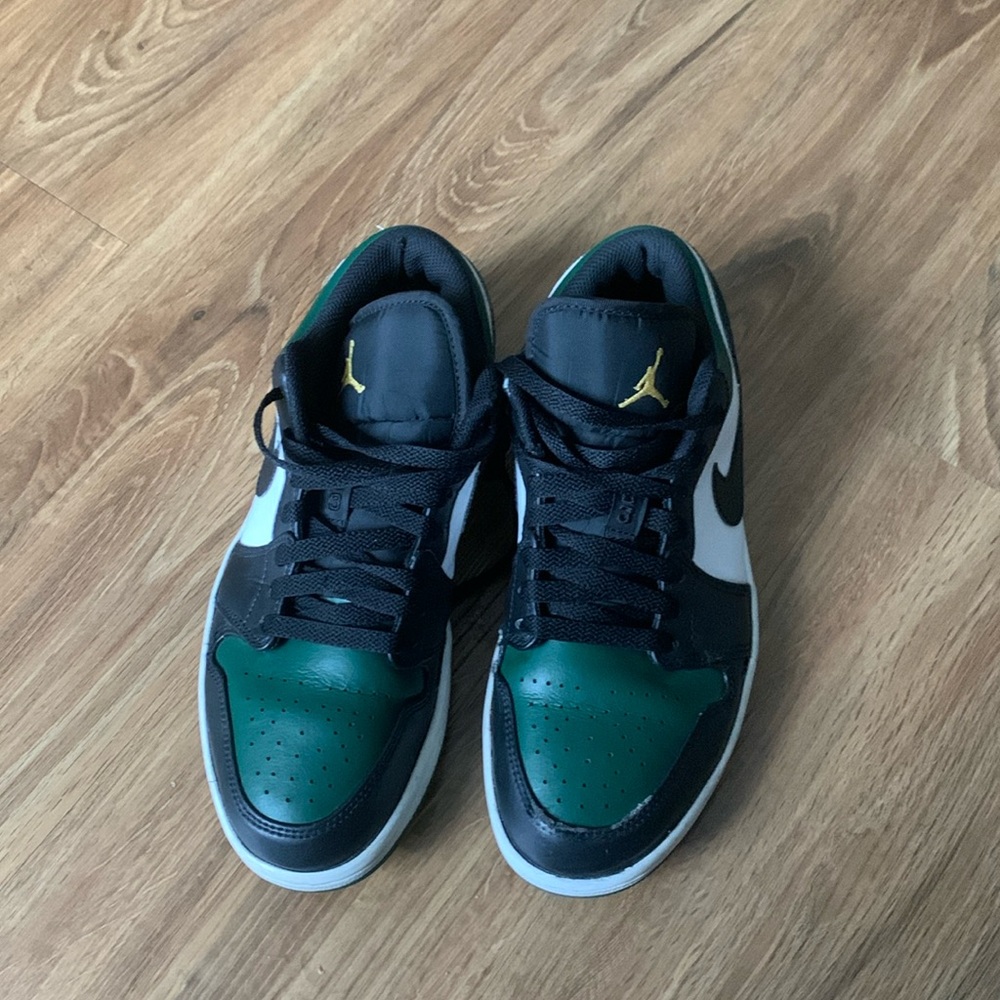 Jordan 1 low pine green